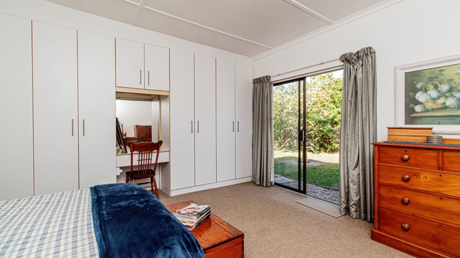 5 Bedroom Property for Sale in The Island Western Cape